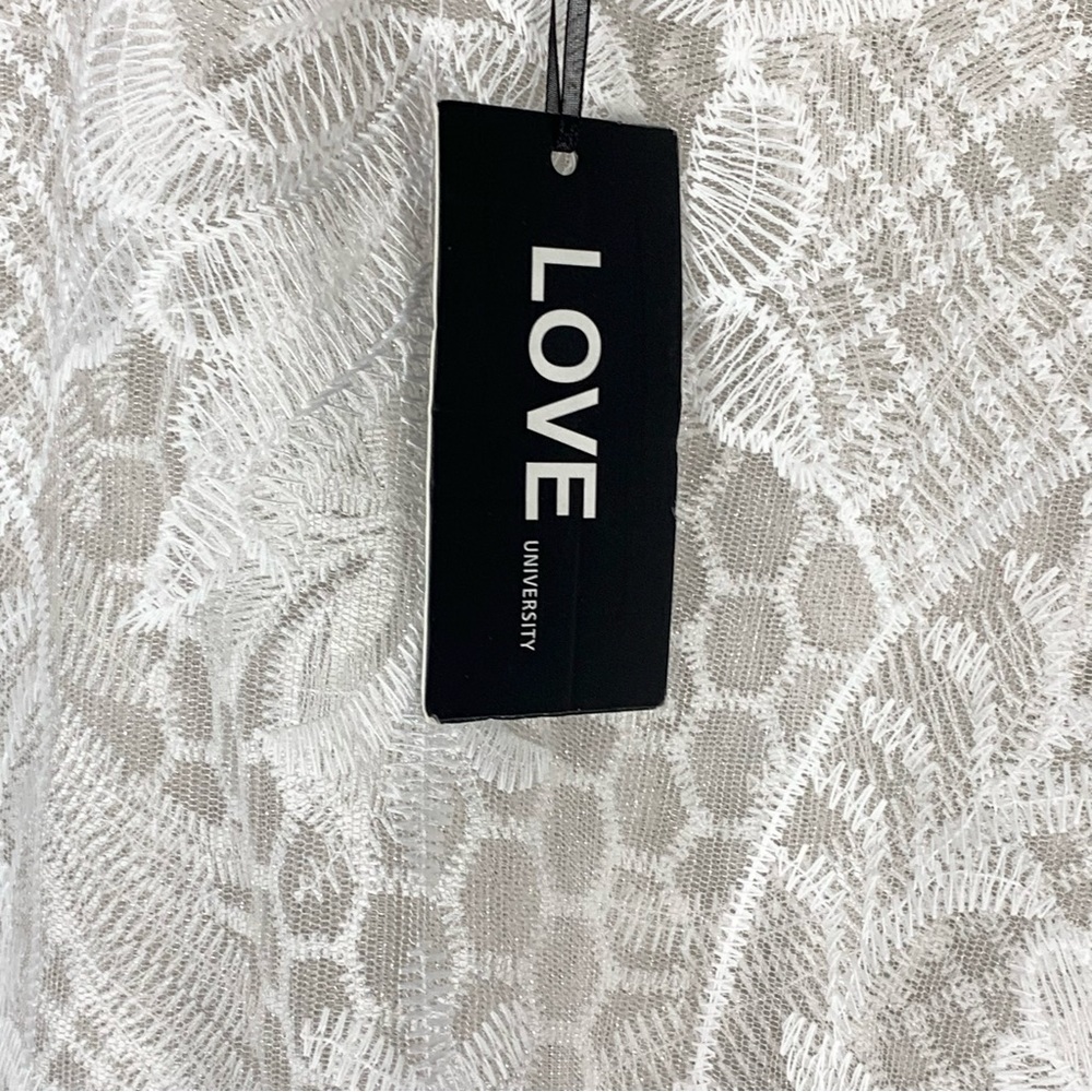 Love‎ University~NWT~Women’s Long Sleeve Sheer Top w/ Appliques~White~Sz S - Picture 8 of 15